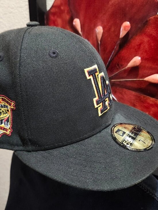 New Era 59Fifty Los Angeles Dodgers 40th Anniversary Red  Los Angeles Dodgers 40th Anniversary 59Fifty New Era Fitted Cap Hat size 7 1/2